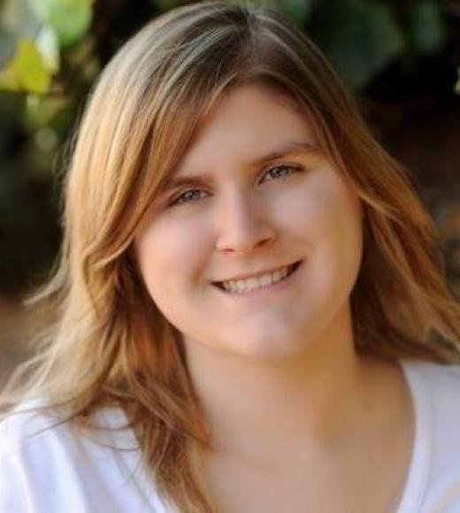 Dominique Pincot Headshot